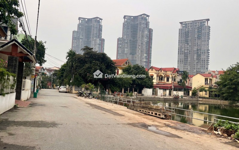 Bán nhà 216m2 sát Ecopark, Ngõ thông ô tô tránh, Giá nhỉnh 11 tỷ